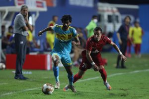HFC s Akash Mishra dribbles past Luis Machado. (ISL)