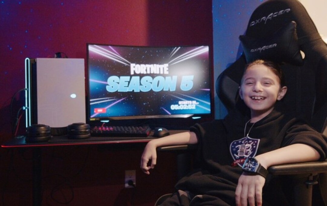 History in the Making: Joseph Deen Signs a Professional Gaming Contract with Team 33 at the Age of Only 8
