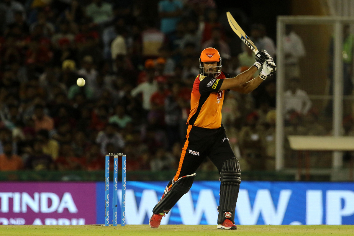 India cricketers Vinay Kumar, Yusuf Pathan announce retirement