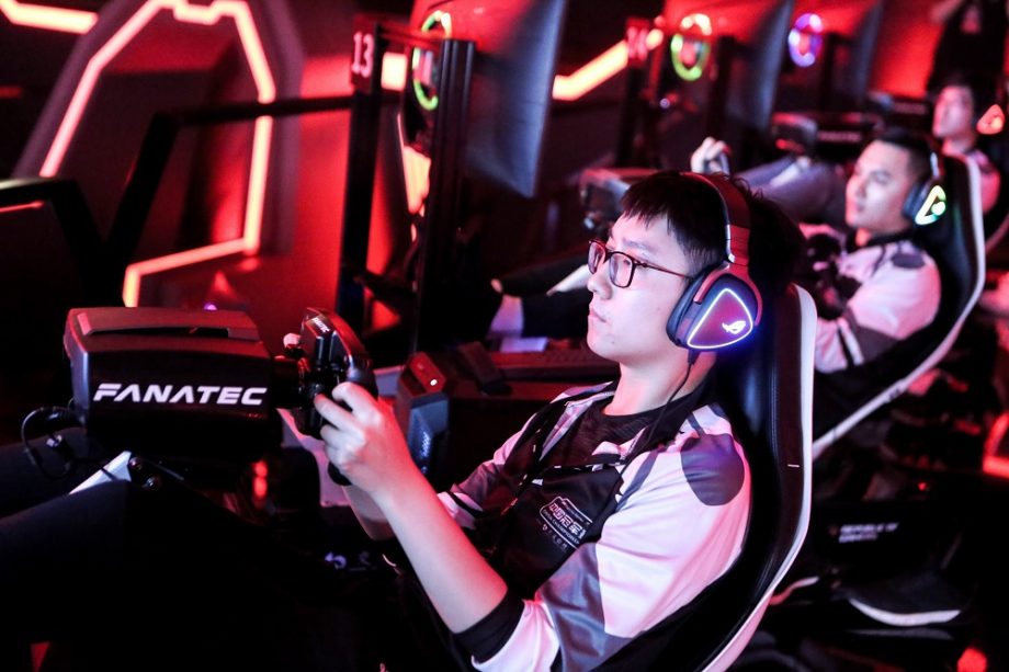 An “Esports Player” from China is engaged in intense eSports battle