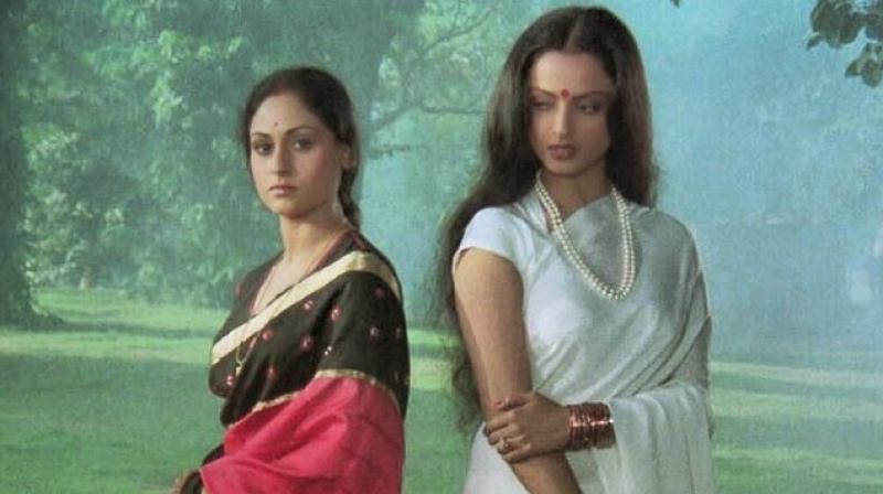 Did Jaya Bachchan slapped Rekha in front of Amitabh Bachchan?