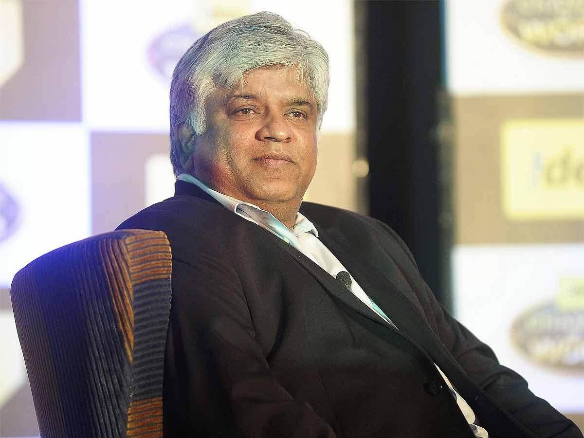 Ranatunga attacks Sports Minister Namal Rajapaksa over India B team tour