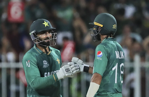 Asif Ali (left) and Shoaib Malik