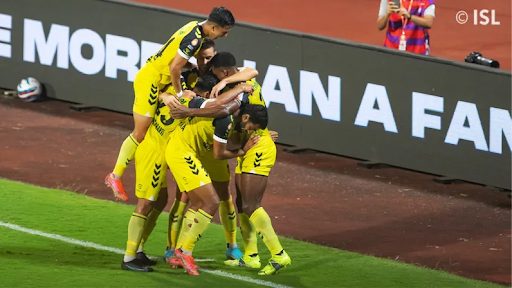 Hyderabad confirms semi-final berth with a 2-1 win over Kerala Blasters￼