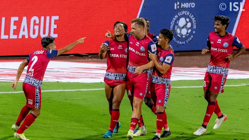Jamshedpur leaves it late to win the match against Mumbai City
