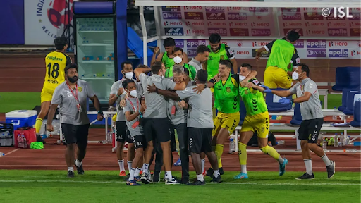 Hyderabad qualifies for their first-ever final on aggregate despite losing 1-0 against ATK Mohun Bagan