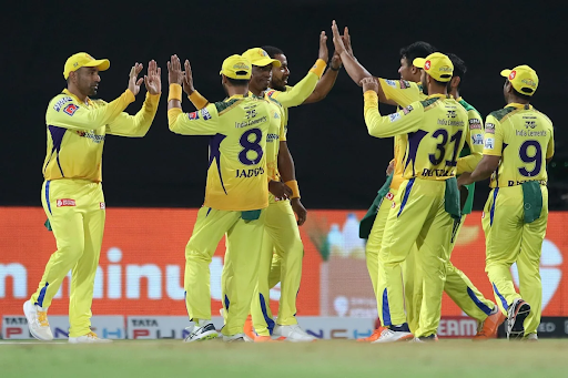 Chennai Super Kings crush Royal Challengers Bangalore by 23 runs ￼