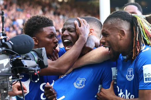 Leicester & Leeds relegated from the Premier League as Everton survives on the last day