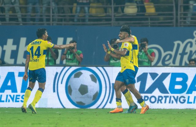 KBFC players celebrates as Rahul Kannoly Praveen scores a goal against CFC (ISL) (1)